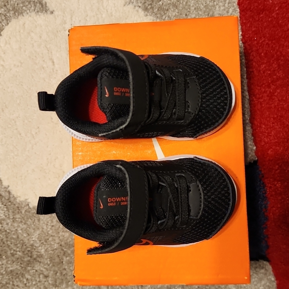 NIKE Downshifter 11 size 2C - Picture 2 of 6
